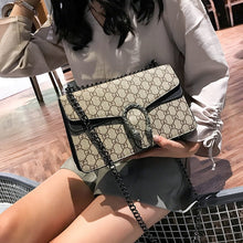 Load image into Gallery viewer, High quality luxury lady  bag 2019 New Retro PU lock lady Single Shoulder Bag Fashion printing chain oblique Bag